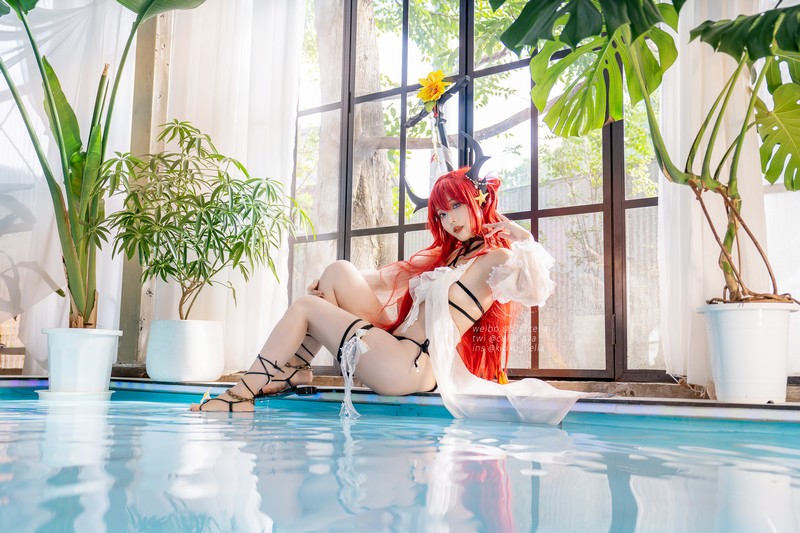切切Celia 明日方舟 史尔特尔泳装 Surtr Cosplay 写真 27P插图8