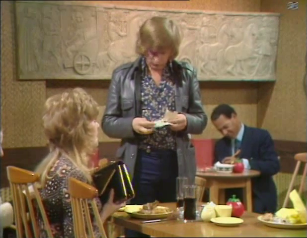 [Image: jja521mg3joo.png]