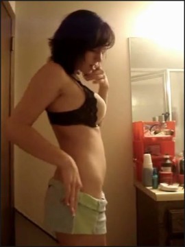 [Image: Voyeur735155708.jpg]