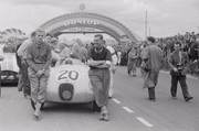 24 HEURES DU MANS YEAR BY YEAR PART ONE 1923-1969 - Page 30 53lm20-C-Type-Roger-Laurent-Charles-de-Tornaco-11