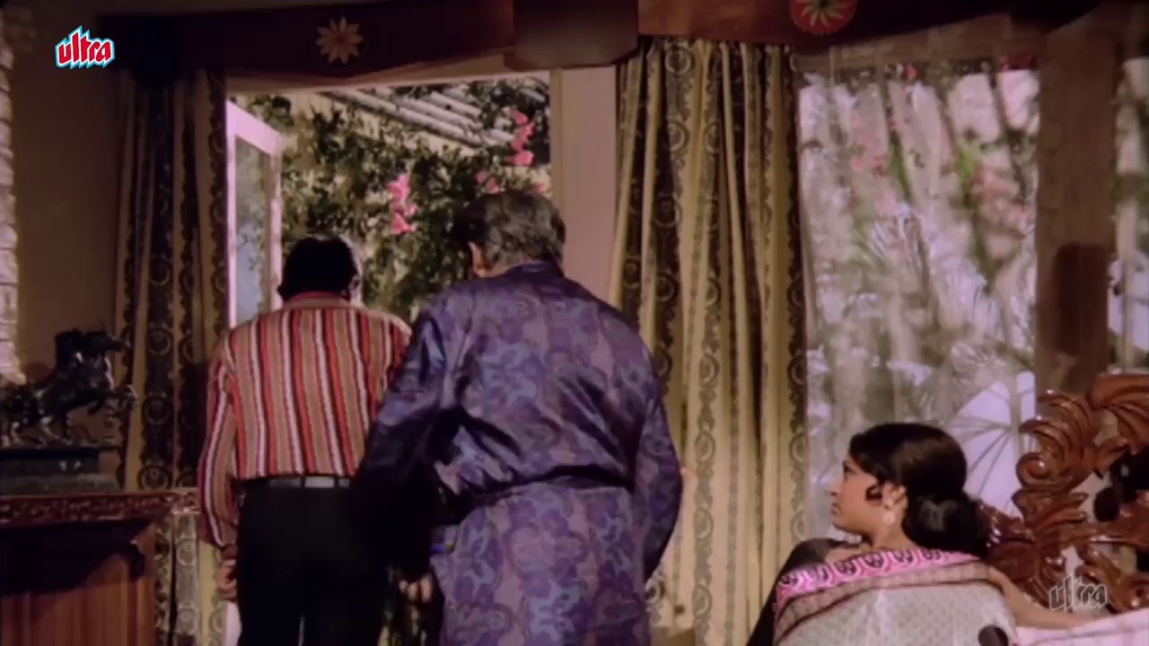 Dream-Girl-1977-WEBRip-Hindi-720p-x264-AVC-AAC-2-0-mkv-0003