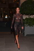 Rosie-Huntington-Whiteley-See-Through-YSL26PFW264