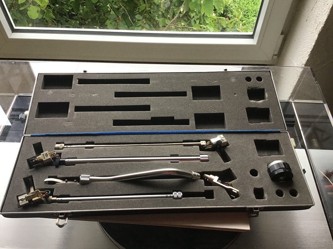 E1447800-CC5E-4209-9174-33A71A58FD97