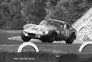  1964 International Championship for Makes - Page 6 64taf188-Cobra-Day-M-Trintignant-B-de-Saint-Aubin-3