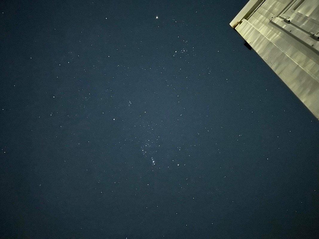 2CB4BA63-2F6F-409C-B8C7-5FB640715339