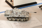 Model-Show-M4-1024-2753