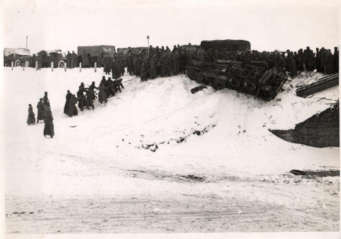 Bergung LKW, Rußland Winter 1941