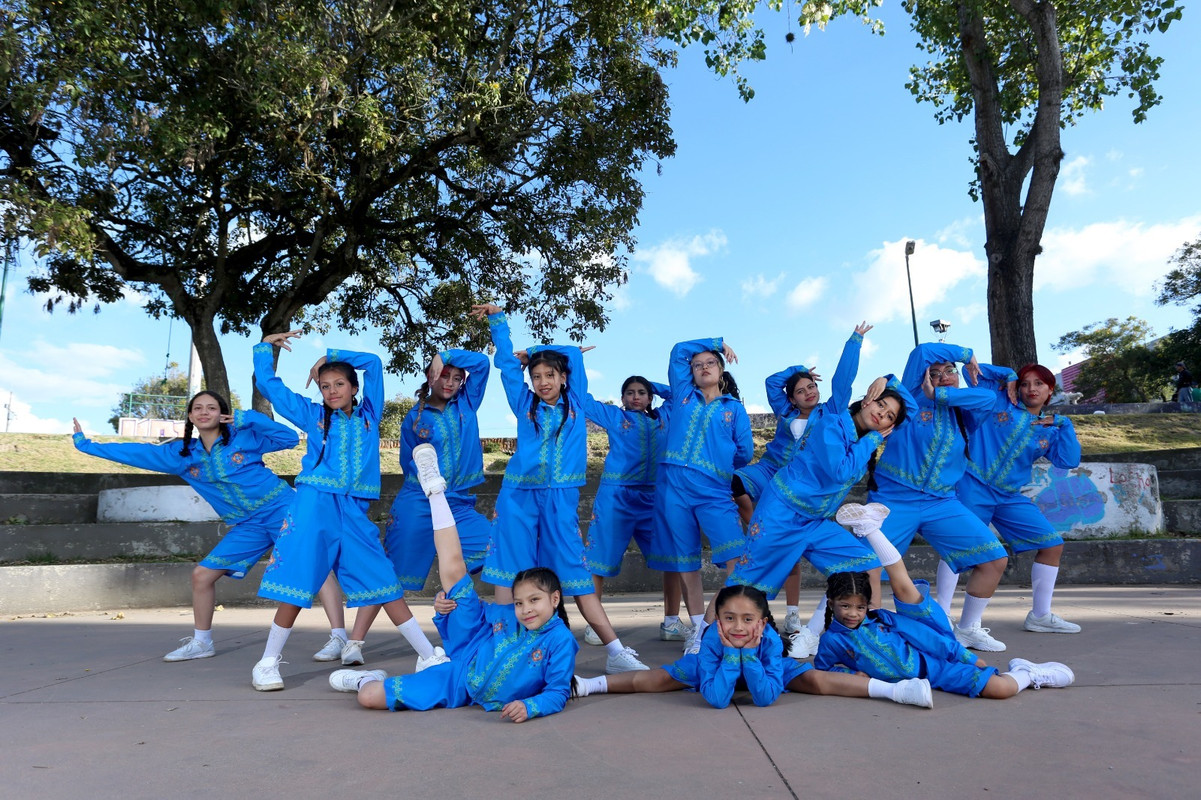 Foto de grupo Satu Dance
