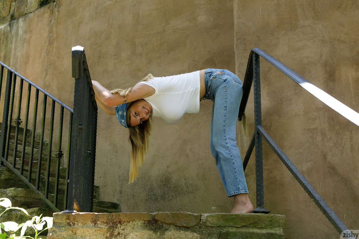 full_058_0599082033083257