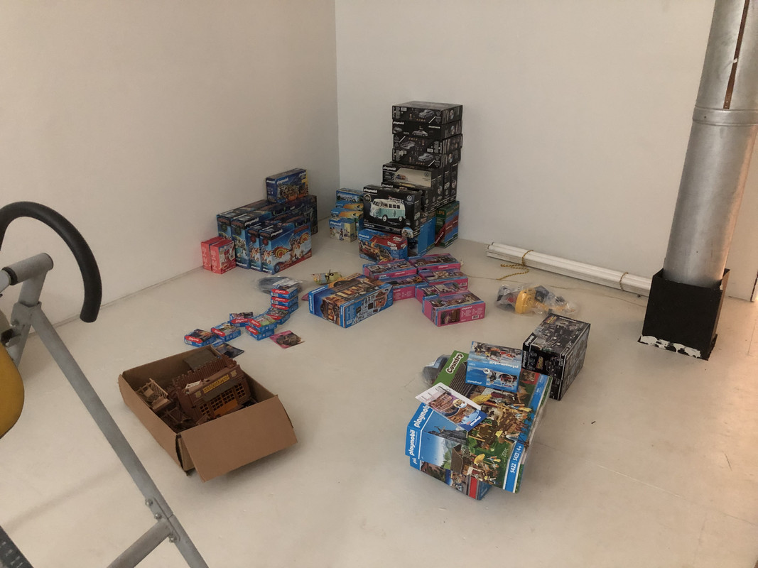 302C69EE-0CA1-4E0A-A1A0-E62B4BF50B81