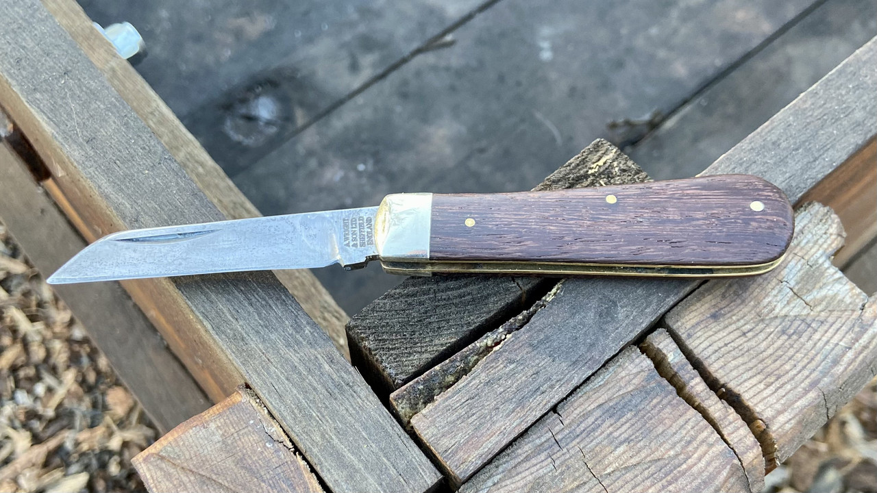 15F1815B-70F6-4133-863E-72378971CEF5_1_201_a