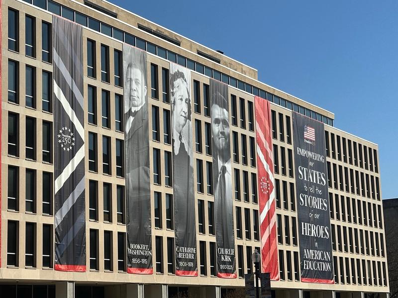 bafkreifnp5mlrcqfvci2tvscbpimmf7pyekfnm2asz2emf2qk2dintdjdu-(1)