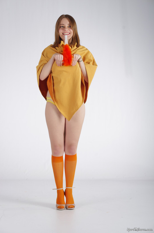 MarvelCharm_Nicolette-Foxy-016