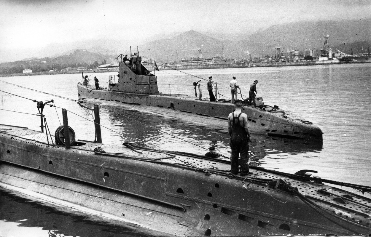 Щ-207 и Щ-215 или Щ-209 летом 1942г.