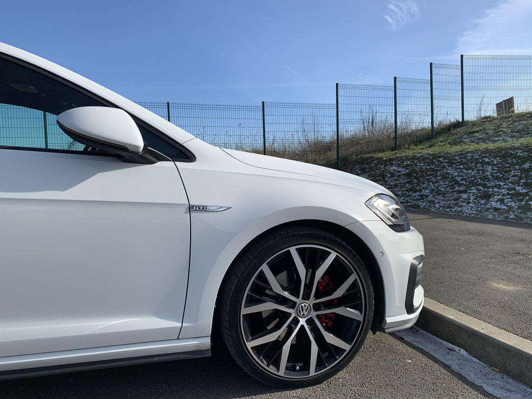 5B41BD2C-7EE3-4B6F-9107-9874F9F384A3