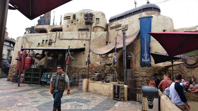 DISNEYLAND ~ STAR WARS: GALAXY'S EDGE, LA GUIA - Blogs de USA - SAVI'S WORKSHOP HANDBUILT LIGHTSABERS: Montando nuestro sable láser (35)