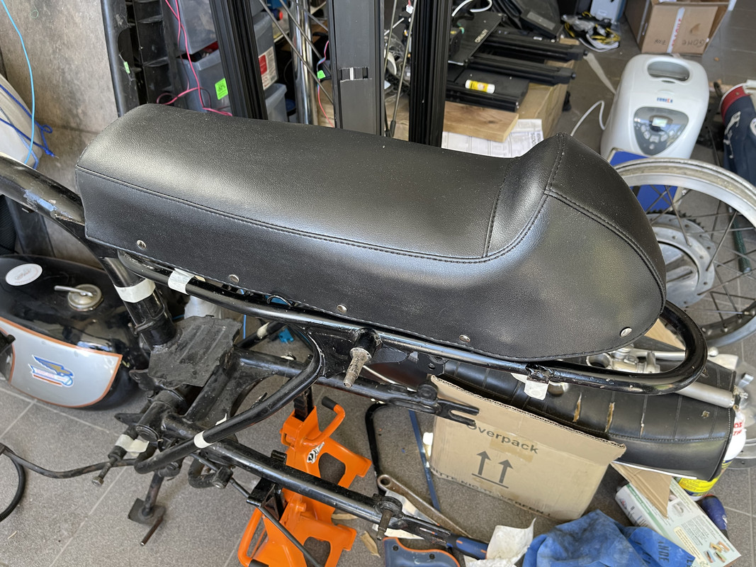 2C8E3647-B69C-4246-968E-DBF146283723