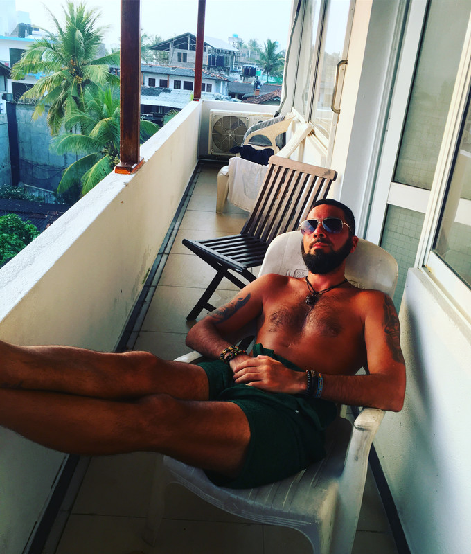 8D1BD96E-4687-432E-954D-DA4083E1F942