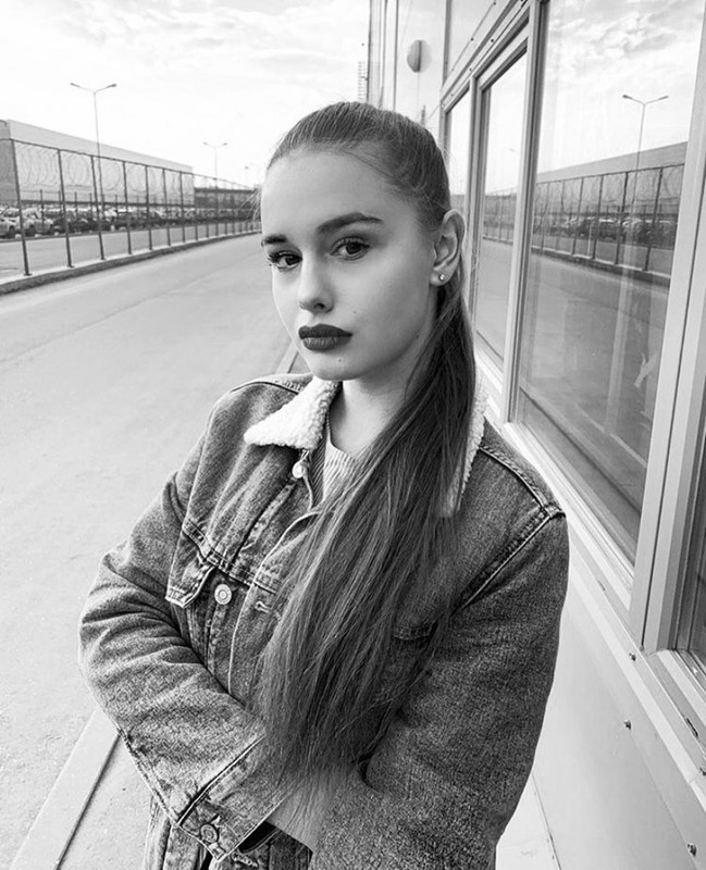 E853E4FA-59A1-4006-809A-C15159F12134