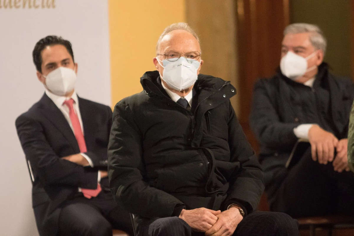 Ricardo Monreal ¿Qué hará Alejandro Gertz Manero para salir del escándalo?