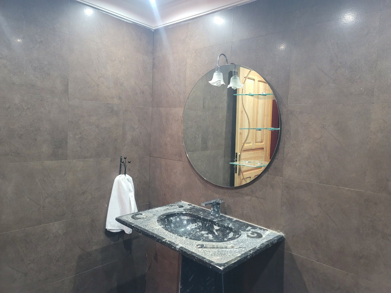 Luxury Quadruple Room View 3