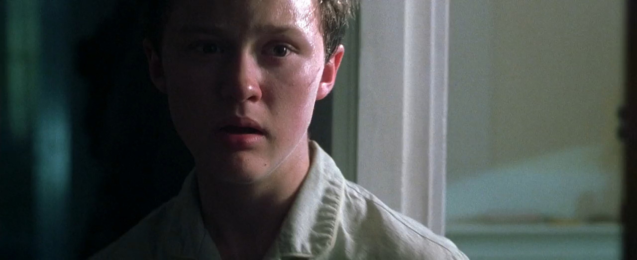 Darkness Falls 2003 BluRay [Hindi + Tamil + English] 480p 720p ESub Screenshot