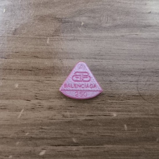 [Imagen: Imagen-de-Whats-App-2025-12-05-a-las-13-...24548e.jpg]