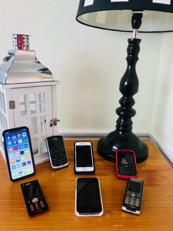 mobile-phones-collection-march-2020.jpg
