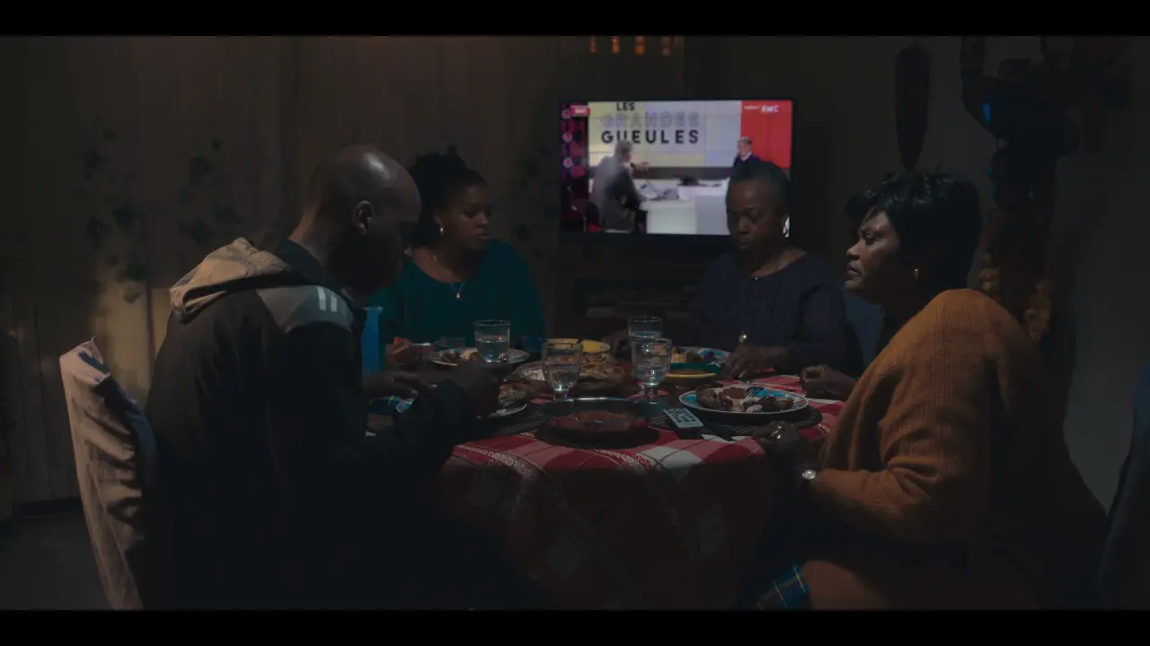 Represent.Candidato.Unico.S01E01.In.corsa.1080p.WEBMux.ITA.FRA.DDP5.1.Multisub.x264-BlackBit[screens