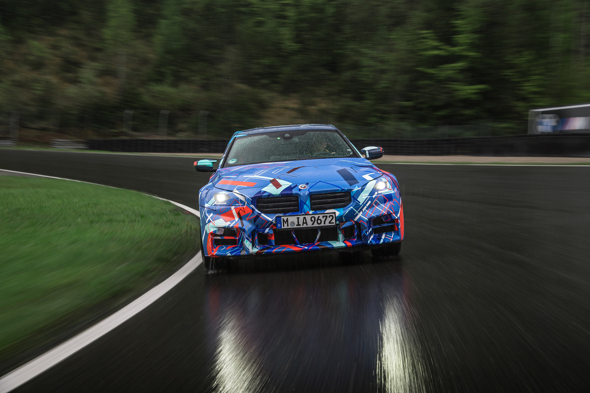 P90467989_highRes_the-all-new-bmw-m2-u