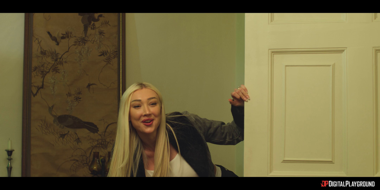 Yasmina Khan Frances Bentley - Ghosted - Episode 1 - DIGITALPLAYGROUND.mp4.0026