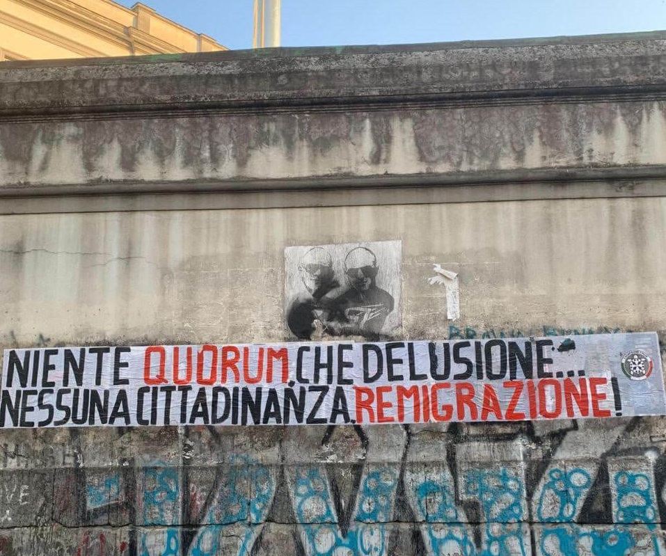 Referendum, striscioni beffa di CasaPound in tutta Italia: “Niente quorum, che delusione” Referendum, striscioni beffa di CasaPound in tutta Italia: “Niente quorum, che delusione”