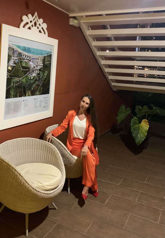 AD57E929-ABC1-443D-935E-4D1E130765A7