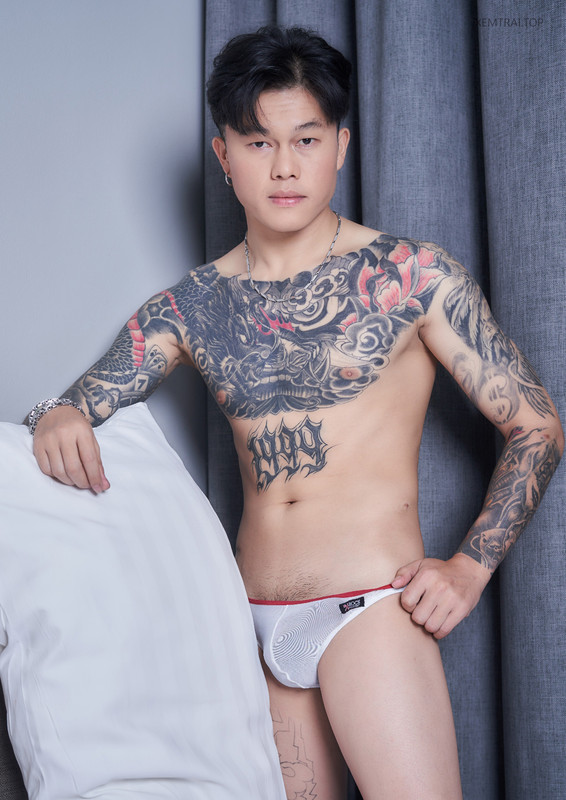 FLESH 02-8