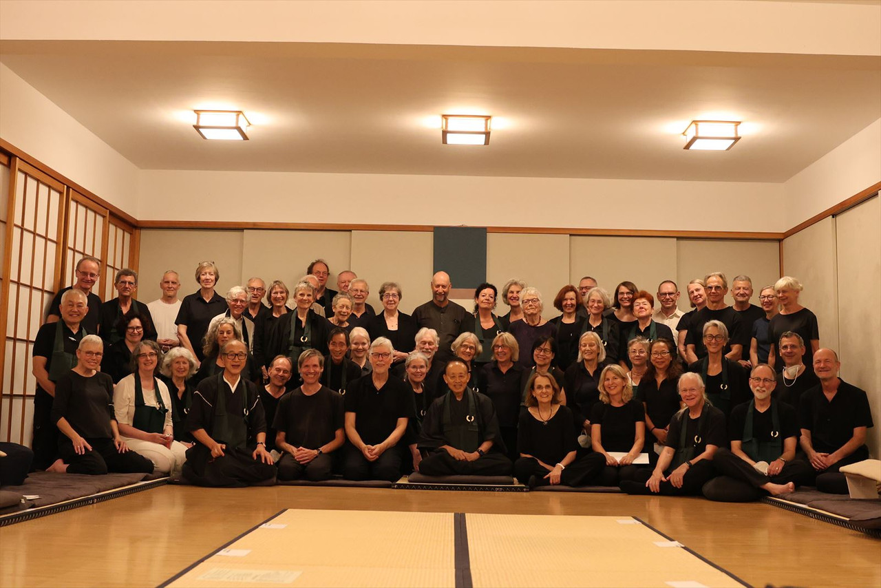 Maesros zen escuela Sanbo Kyodan