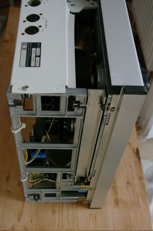 Seitenträger ersetzt links