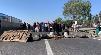 Manifestantes liberan el Circuito Exterior Mexiquense; provocaron caos por más de tres horas