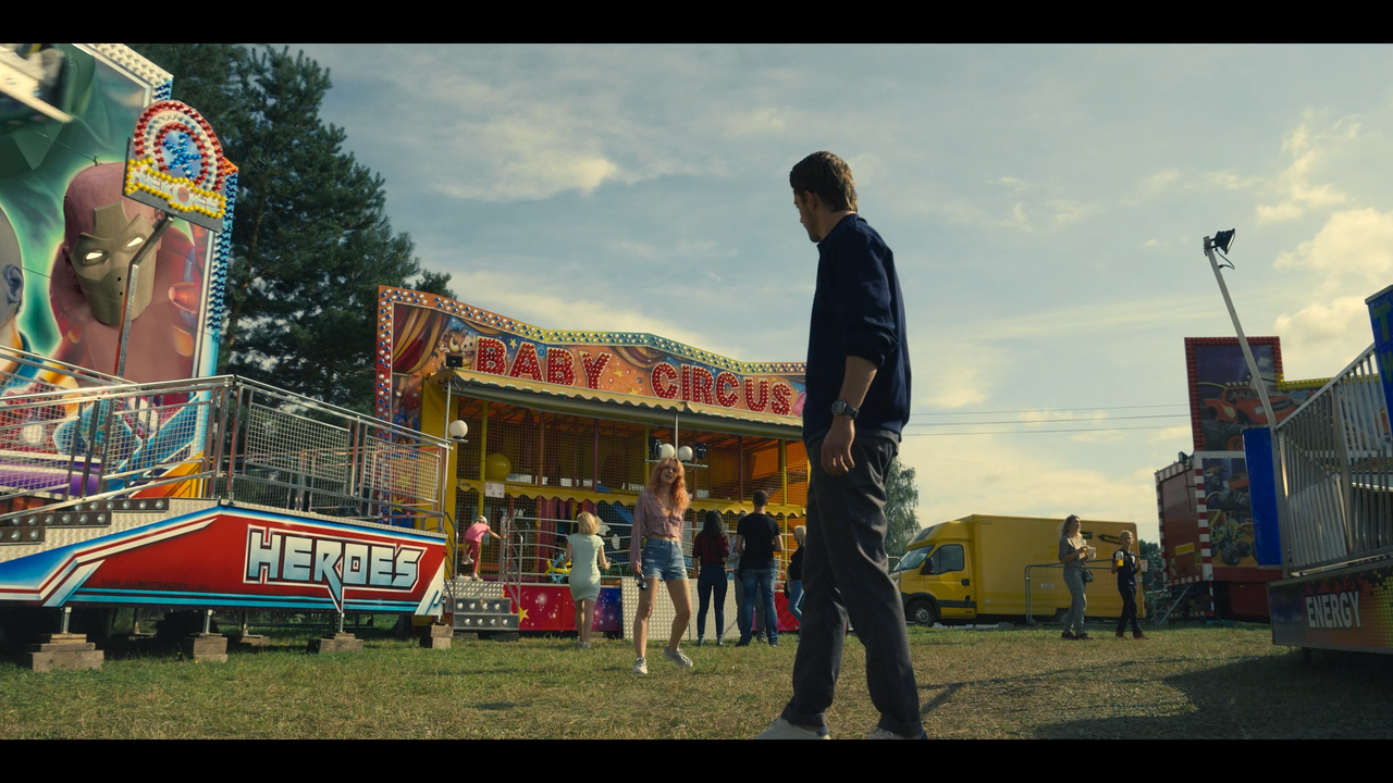 S01E03---Dziewczyna-i-kosmonauta-2023-WEB-DL-1080p-Ukr.Pol-sub-Ukr.Eng-Hurtom.mkv_snapshot_06.26.000