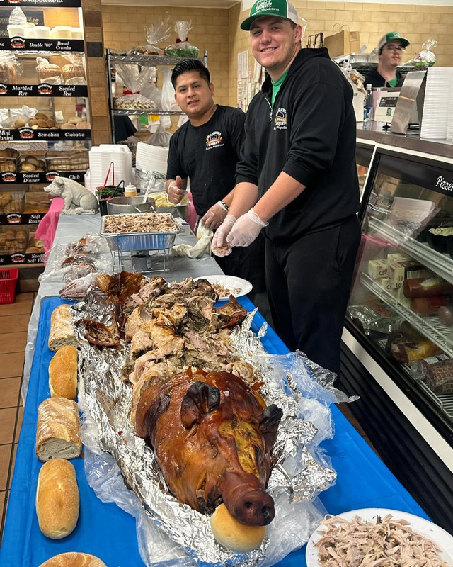 collegevilleitalianbakery•FollowingCollegeville Italian Bakery Pizzeria Napoletana - 1080w