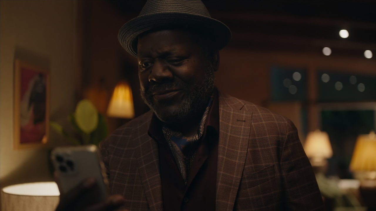 The.Rookie.Feds.S01E03.Star.Crossed.1080p.10bit.AMZN.WEB-DL.DDP5.1.HEVC-Vyndros.mkv_snapshot_17.22_[