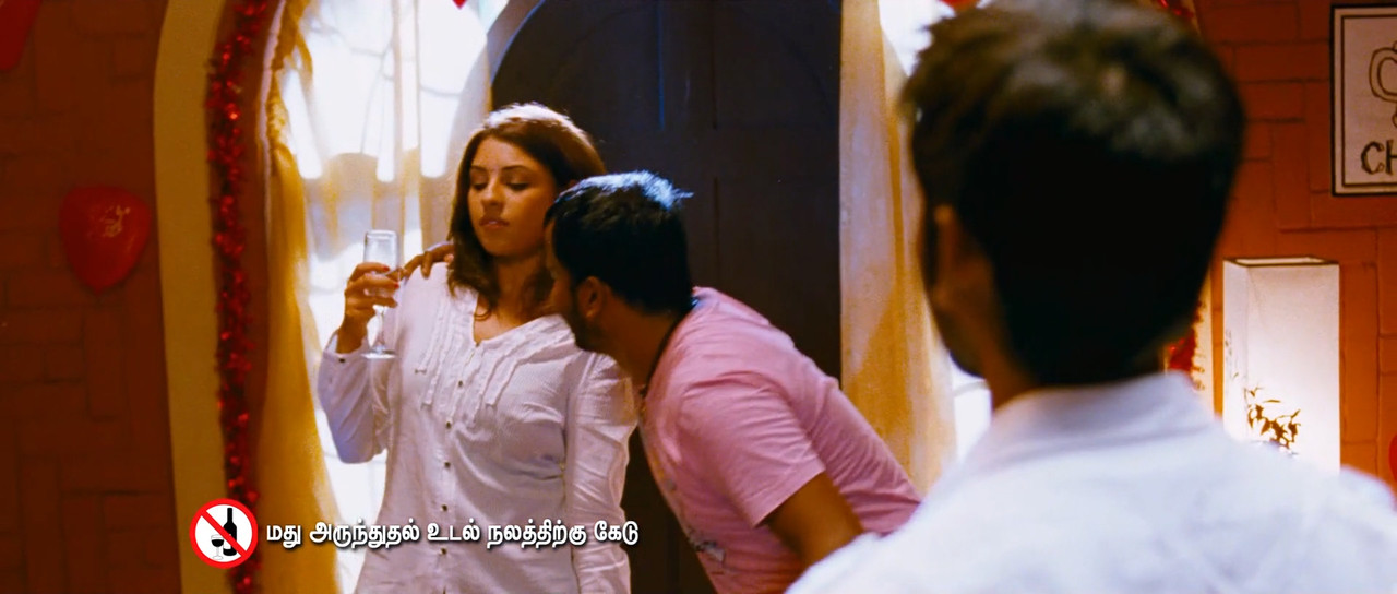 Mayakkam Enna (2011) Tamil - UnTouched True HD 1080p AVC x264 - 6.8GB.00_01_29_03.Still041