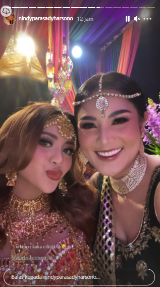 Potret Nindy Ayunda di acara Henna Night Aurel Hermansyah