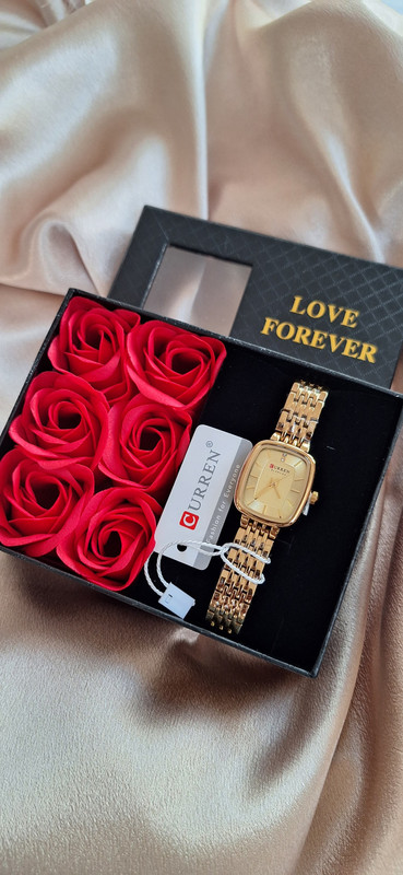 Elegant Flower Box Gift Set with Watch