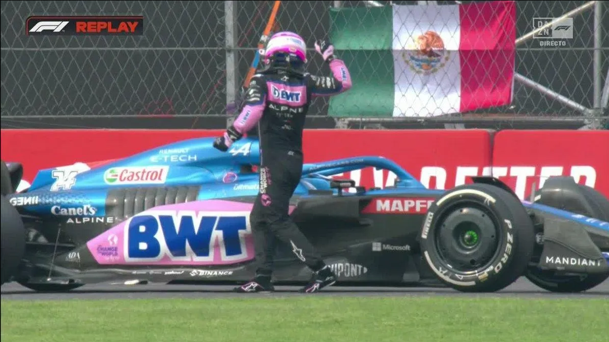 Fernando Alonso termina molesto tras abandonar en el GP de México