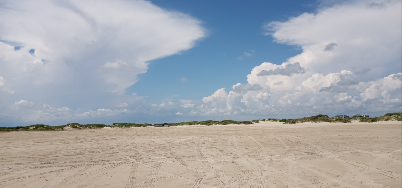 [Image: San-Luis-Beach-In-Galveston4.png]