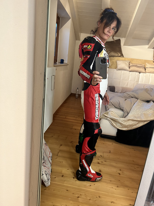 F1394DAF-0CFF-4011-AC2C-6FBBACFB2848