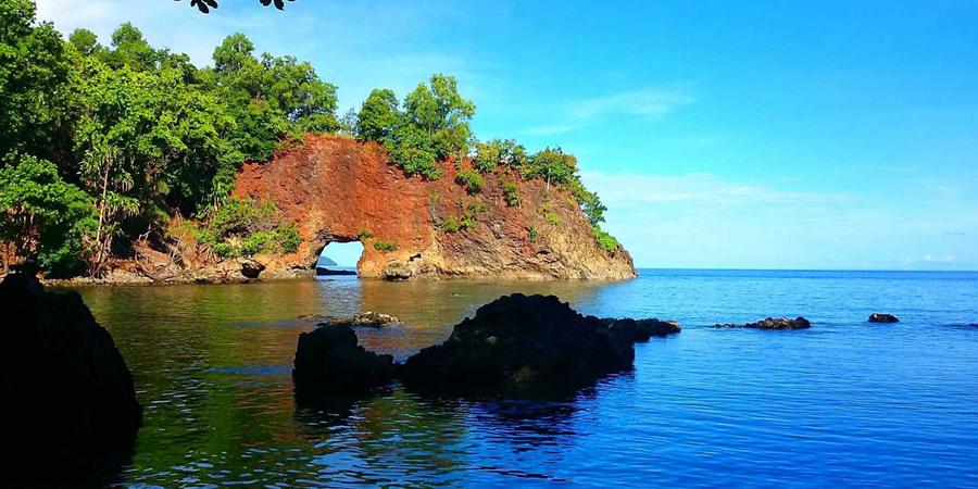 Surga Bagi Pecinta Snorkeling dan Fotografi