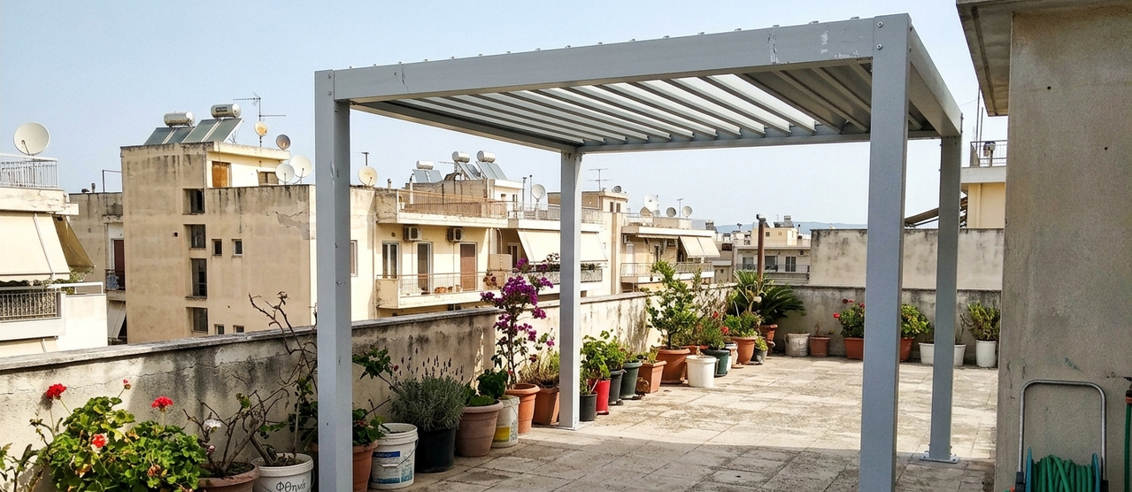 Ανοιγόμενη πέργκολα σε βεράντα