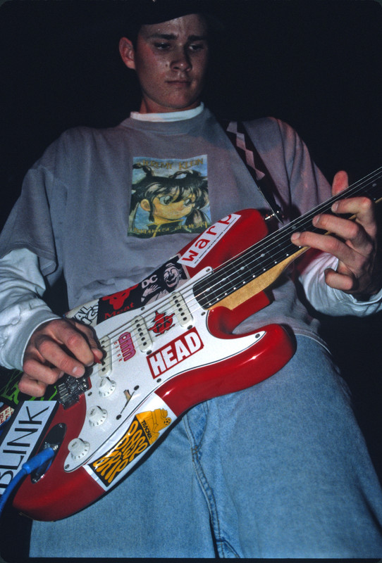 tom-red-guitar.jpg