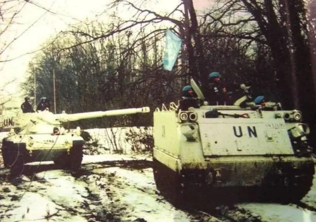 argentine-sk-105-and-m-113-on-a-un-peacekeeping-mission-in-v0-w6x17nb9hs2g1.webp